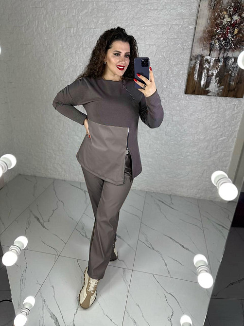 Повсякденний костюм з блискавками "Skylar" оптом | Батал | Розпродаж моделі Какао, 50-52 Київ - фото 1