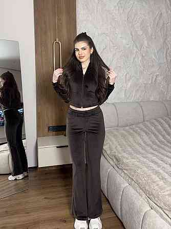 Жіночий стильний велюровий костюм-двійка: приталена кофта + штани кльош турецький плюш велюр Шоколадний, 46/48 Одеса