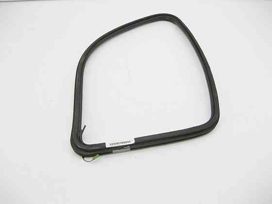 Mercedes-Benz  A1646701339 Ущільнювач лівої кватирки заднього крила GL X164 Одеса