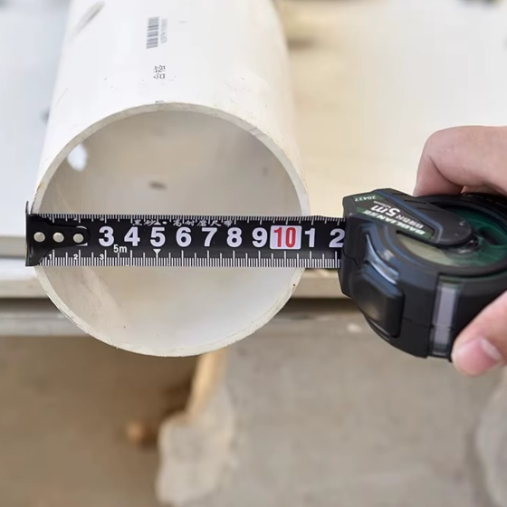 Рулетка будівельна вимірювальна 5м, прогумована з метричною шкалою з автоматичним замком, протиударна чорно-зелена Кам'янець-Подільський