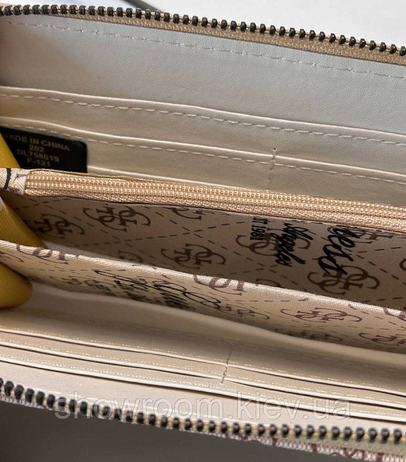 Жіночий гаманець на змійці Guess (7595) бежевий Київ - фото 5