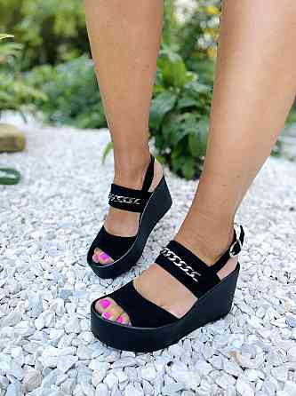 Vikttorio Босоніжки жіночі чорні літні VIKTTORIO Кароліна з натуральної замші/Бісоніжки на плат Коломыя