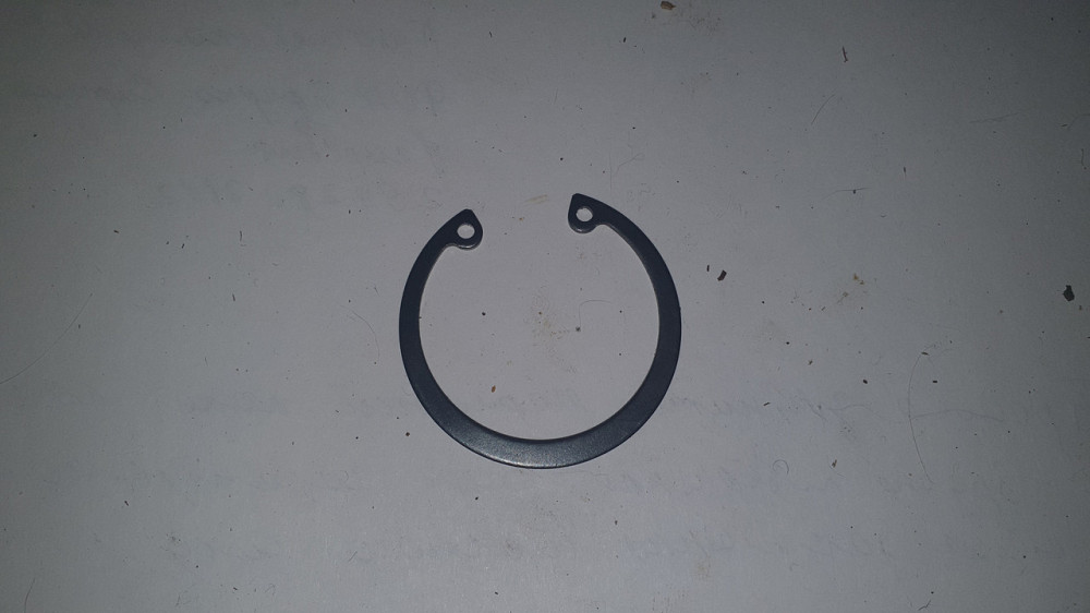 Стопорное кольцо внутреннее W40. СССР. Харьков - изображение 1