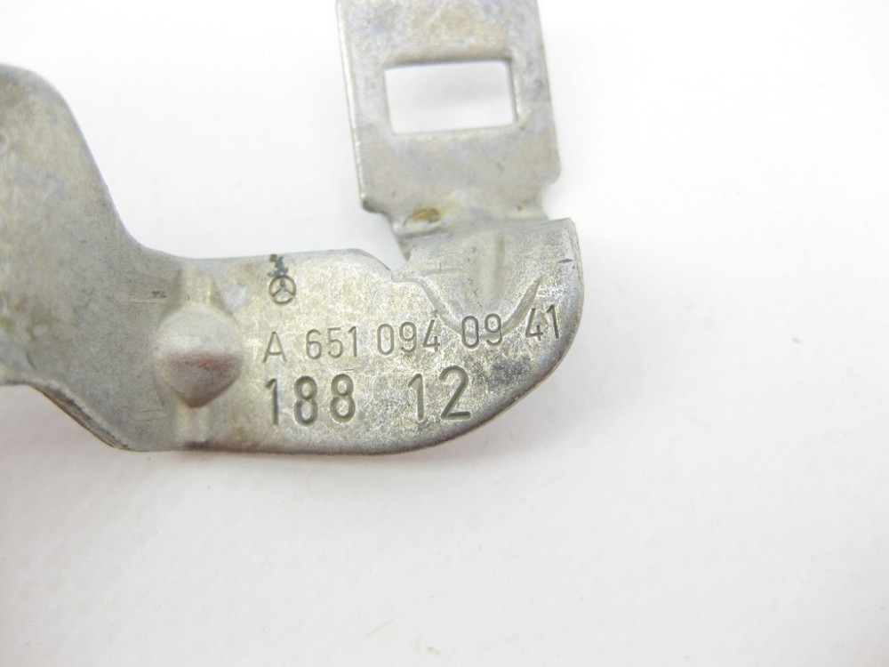 Mercedes-Benz  A6510940941 Кронштейн проводки на вакуумному ресивері для двигуна OM651 R4 2.2 cdi E-Class W212 C207 C-Class W204 CLS C218 Vito Sprinte Одеса - фото 9