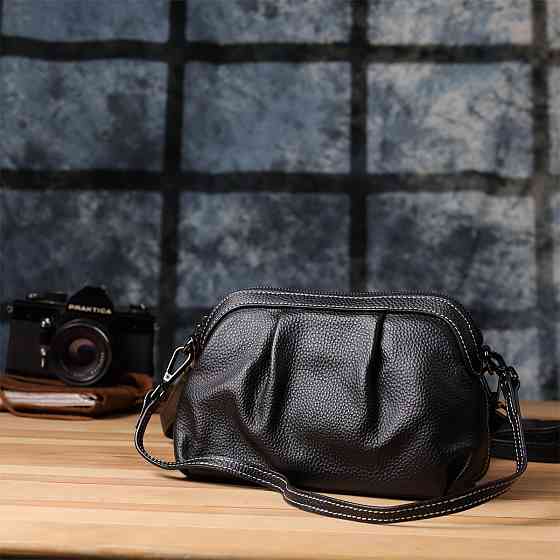 Женская сумка из мягкой натуральной кожи с акцентом на драпировку Vintage 22896 Черный Киев