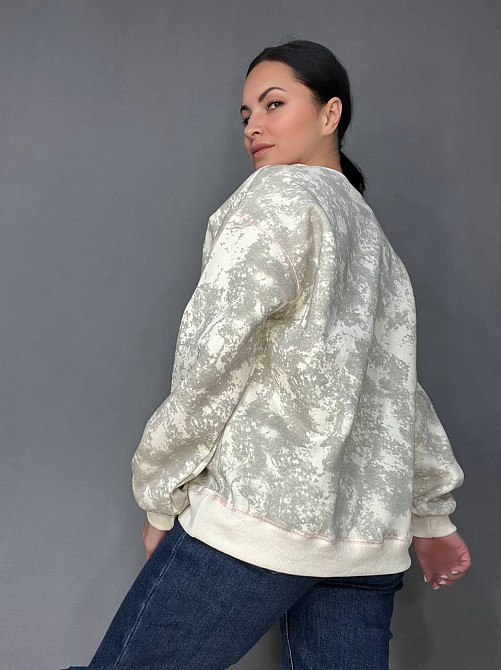 Свитшот женский Joy one 1732 удлиненный оверсайз вареный тай-дай с надписью DONELES one size, молочний, one size Киев - изображение 16