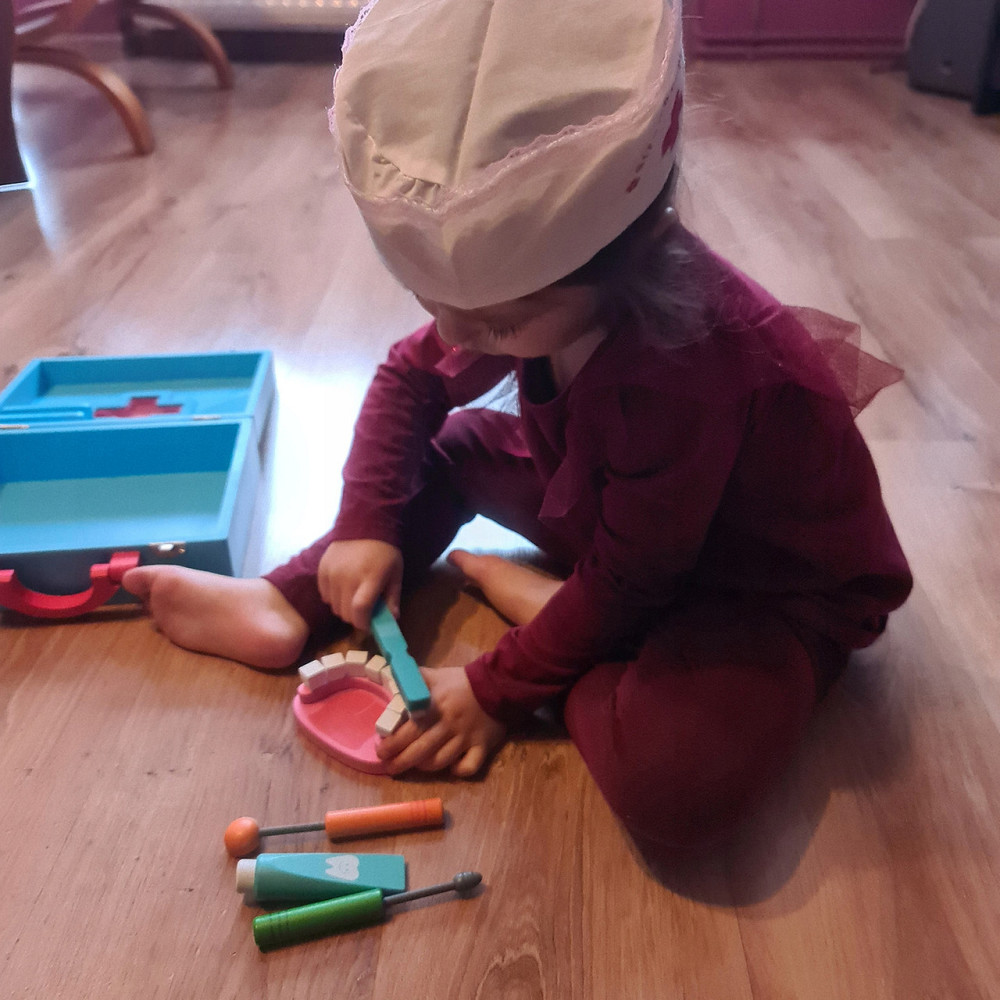 Дитячий Набір дерев'яний ігровий "маленький лікар" 43 елементи Kruzzel (19869) Нововолинськ - фото 10