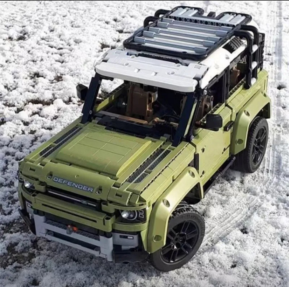 Конструктор Technic Land Rover Defender 42110, Ленд Ровер 4×4, 2573 детали Киев - изображение 3