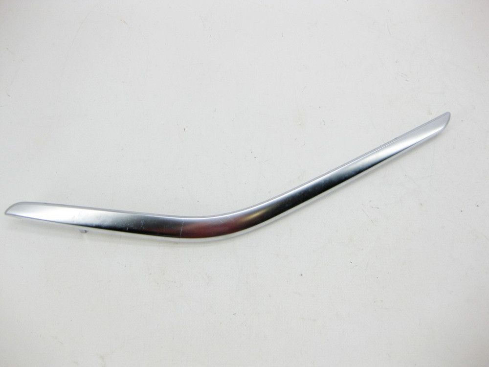 Mercedes-Benz  A1767201022 2A17 Декоративна хром накладка на ручці передньої правої дверної карти CLA Shooting Brake X117 CLA C117 GLA X156 Одеса - фото 1