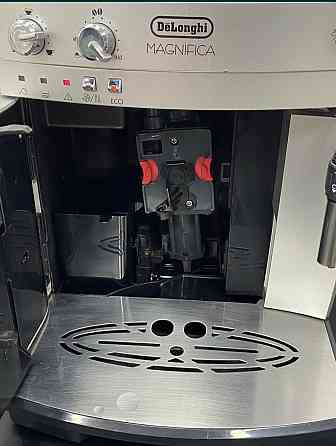 Кавомашина Delonghi Magnifica. Київ