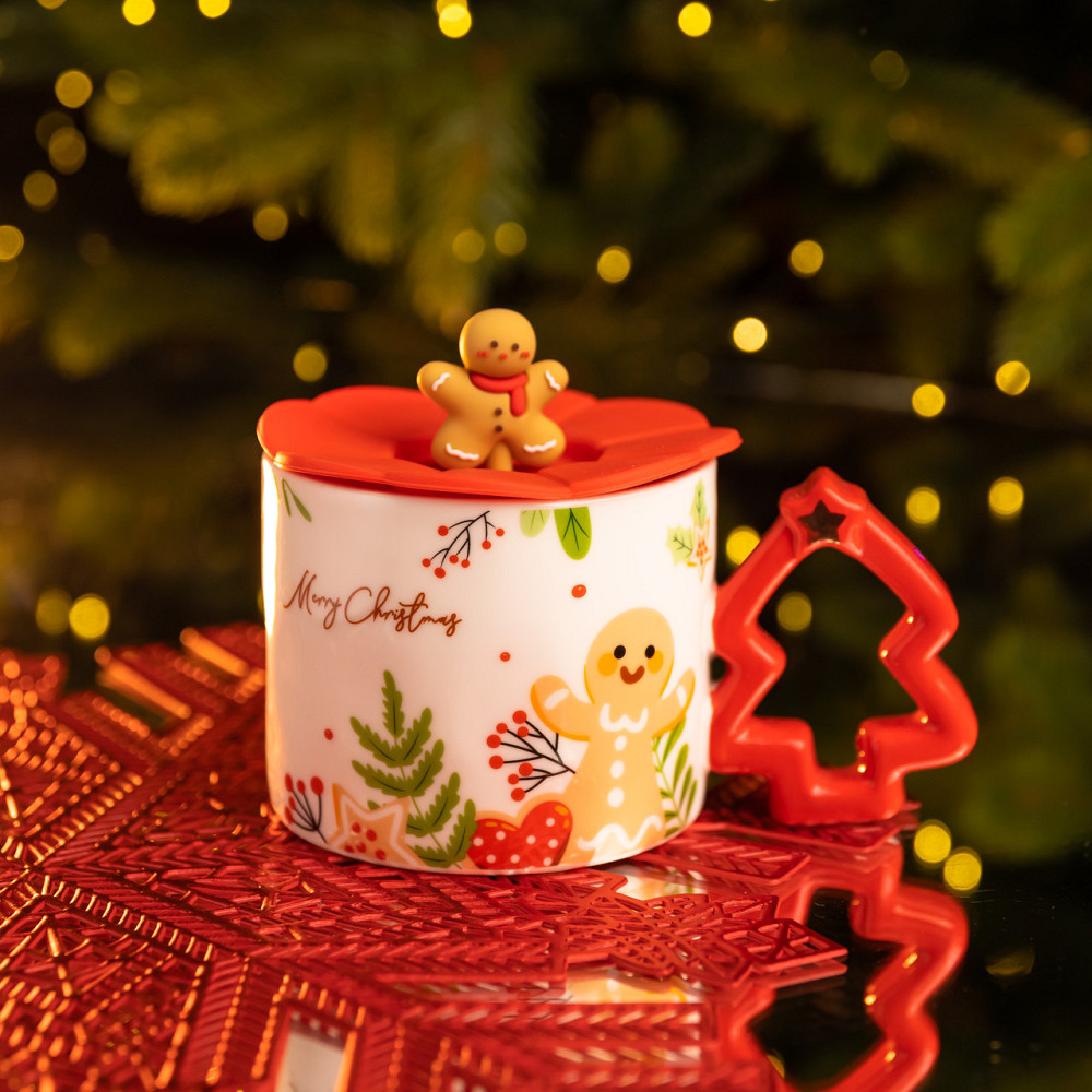 Yiwu Новорічна порцелянова чашка «Пряниковий Чоловічок» з кришкою 400 мл Yiwu FM-CS-18A Коломия - фото 1