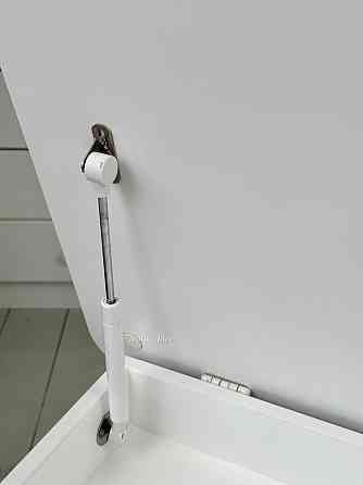 Детский столик белый и стульчик бабочка розовый. Столик с нишей для карандашей и разукрашек Киев