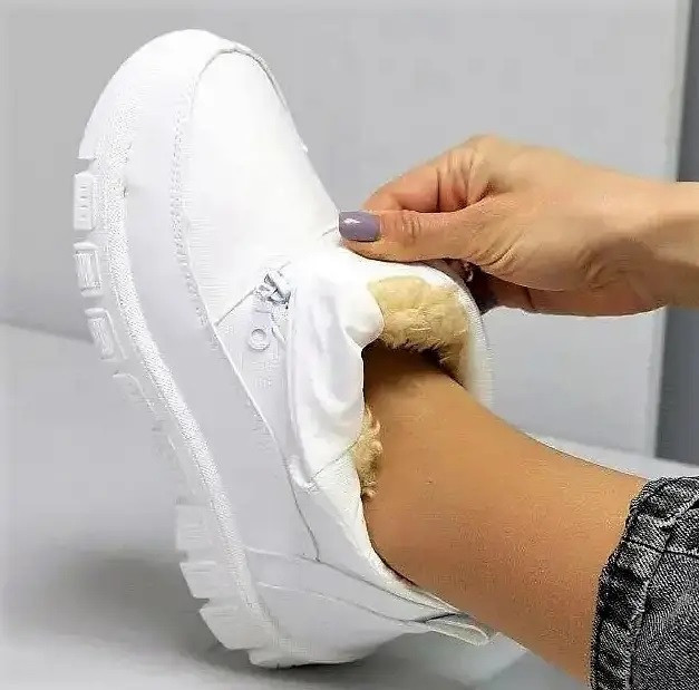 Зимові жіночі Кросівки Nike на Хуху Білі Снікерси Найк Дутики (розміри: 36,37) Дніпро - фото 9