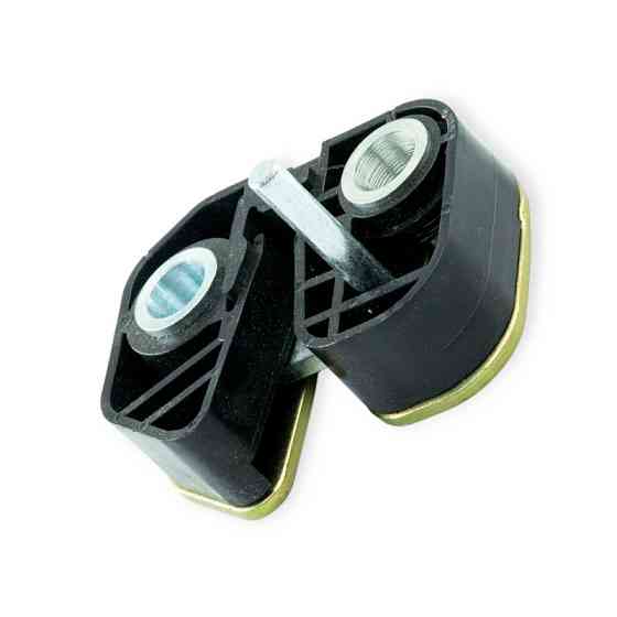 Замок передніх дверей автомобіль Мерседес Бенз 609-809D прав. R (торцевий) Мукачево