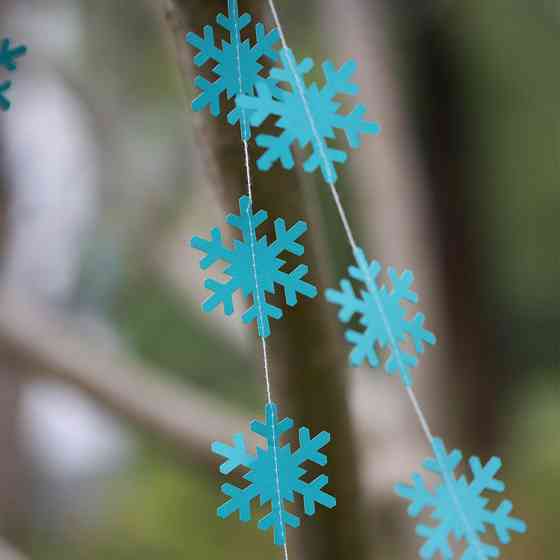 Гірлянда Сніжинки новорічна на нитці 4м 5см блакитний Київ