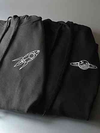 Парні толстовки з капюшоном для хлопця та дівчини з принтом Марс/Ракета Чернівці