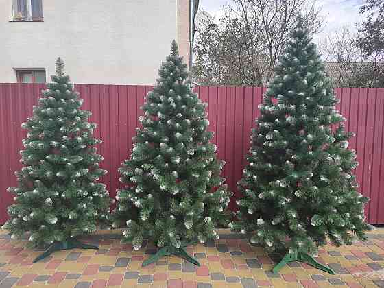 Штучна ялинка Королева з білими кінчиками з м'якою голкою ПВХ 2.2 Одеса