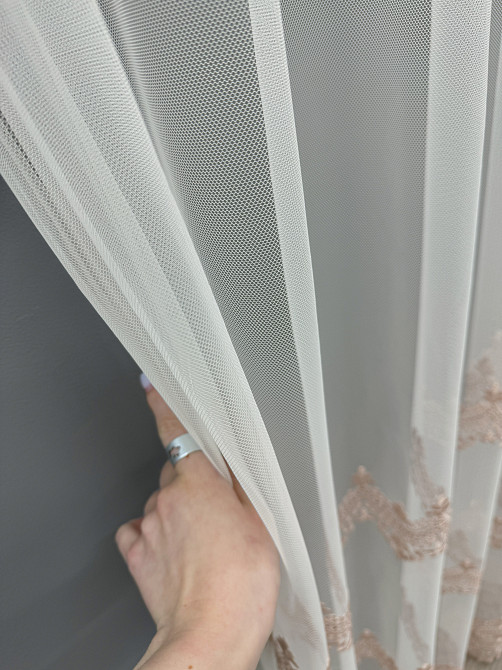 Тюль VR-Textil 1469т Грек-сетка с вышивкой Молочный с пудровым 300х270 см (40-004) Киев - изображение 4