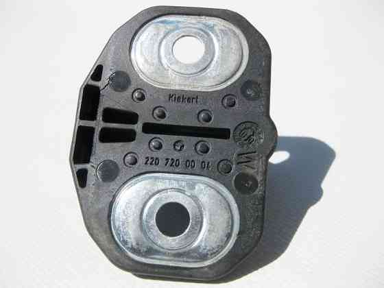 Mercedes-Benz  A2207200004 Петля - скоба - вухо замка дверей S-Class W220 Одесса