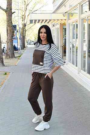 Спортивный костюм 