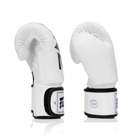 Боксерські рукавиці Fairtex BGV1-ONE (натуральна шкіра) White 10 унцій (бинти в комплекті) Каменское