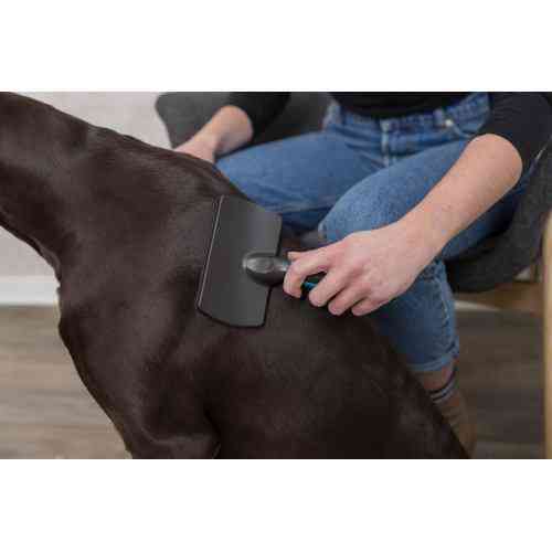 Щітка-пуходерка Trixie, з пластиковою ручкою, 10х17 см Вінниця