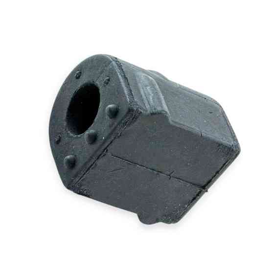 Втулка передняя Опель Corsa С (00-09) (d-15 мм) стабилизатора Мукачево