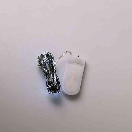 Garlando Світлодіодна гірлянда Роса 5 метрів на батарейках 50 led нитка на зеленому дроті біла Коломия