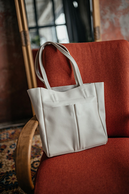 Сумка тоут женская кожаная большая Юта Бежевая 28*30*12 см, сумка шопер бежеваа стильная с карманамиMasterSem Киев - изображение 1