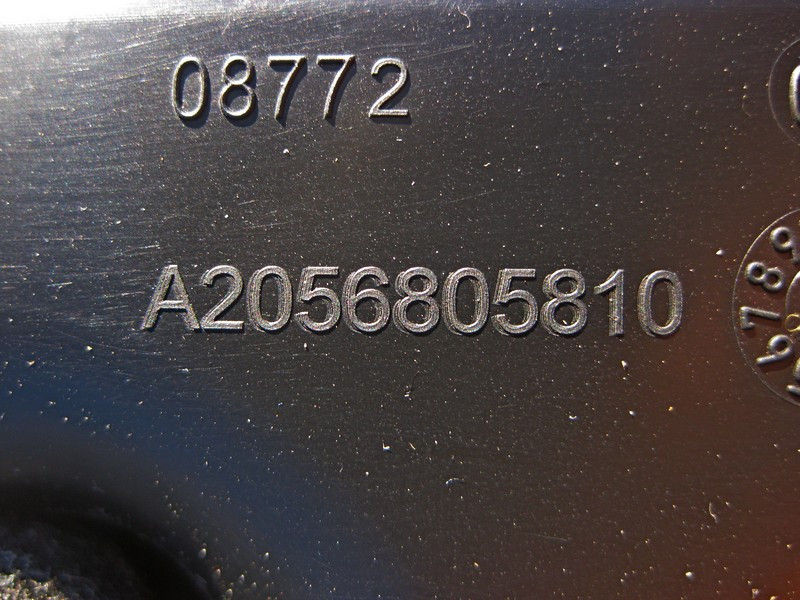 Mercedes-Benz  A2056805810 Права нижня накладка - кришка панелі приладів торпеди C-Class W205 Одесса - изображение 3