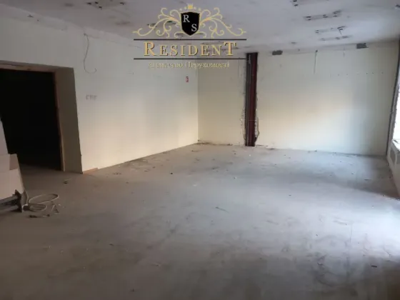 Помещение на красной линии. 107 м2, без ремонта (готовы давать каникулы, возможно уложатся в ремонт) Днепр