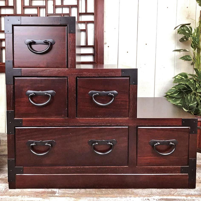 Комод тансу 