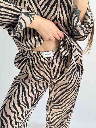 Жіночий шовковий костюм із штанами Бежевий Зебра M/L Харків