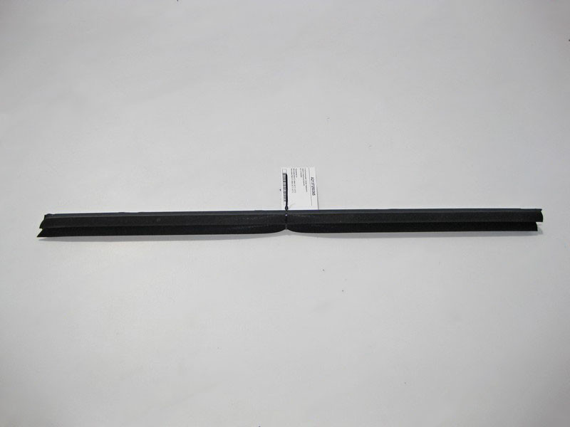 Mercedes-Benz  A2137250365 Ущільнювальна планка переднього лівого скла внутрішня E-Class W213 Одеса - фото 1