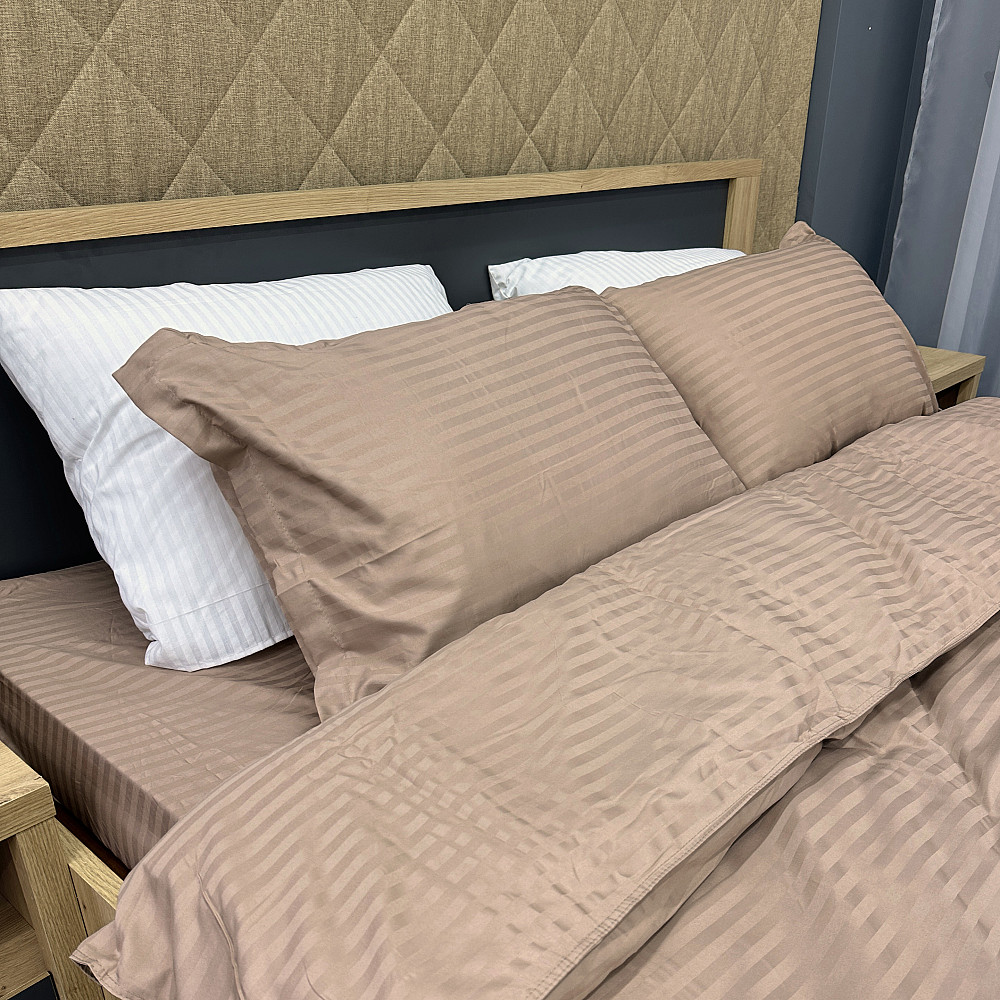 Комплект постільної білизни Страйп-сатин Полуторний з простирадлом на резинці 140х200х25, підковдра 150х220, 2 наволочки 70х70 Мокко (88-206) Київ - фото 1