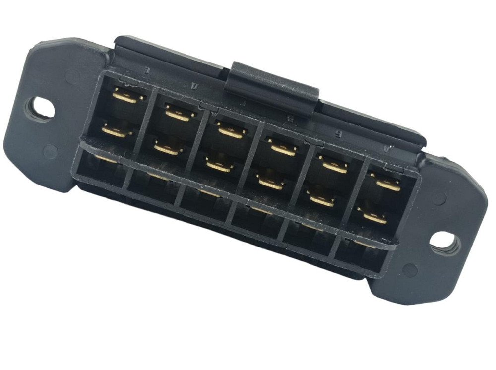 Блок 2101, 2102, 2103, 2106, ГАЗ старий зразок ПР-120 запобіжників Мукачево - фото 1