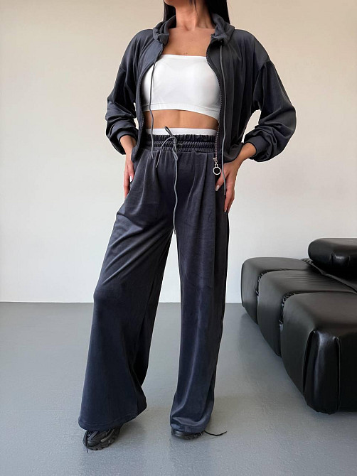 Женский стильный повседневный велюровый костюм двойка Графит Одесса - изображение 2