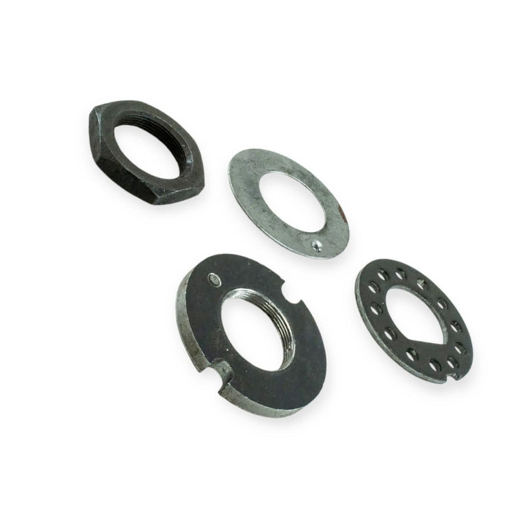 Гайка маточини передній камаз Мукачево - фото 1