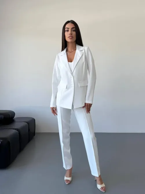 Стильний брючний костюм трійка із піджаком Одеса - фото 18