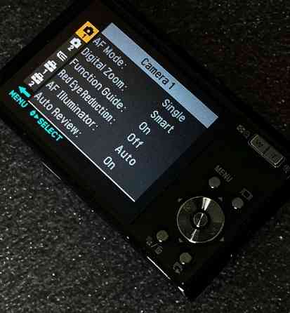 Sony Cyber-shot DSC-T30 — aesthetic CCD камера, slim формат. Харків