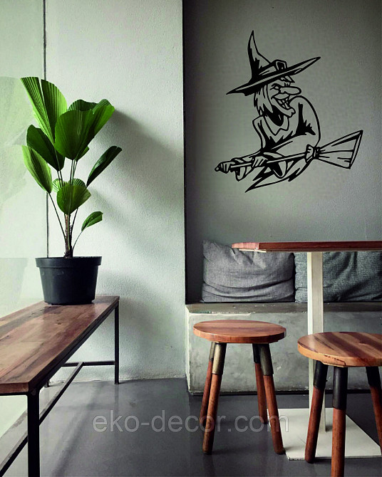 Декоративное настенное Панно «Ведьма с метлой», Декор на стену 70*64 см, Черный Киев - изображение 9