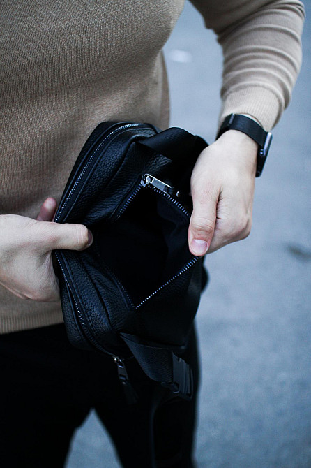 Кроссбоді, бананка із натуральної шкіри, шкіряна сумка на пояс SKILL Smart (Чорна) Суми - фото 7