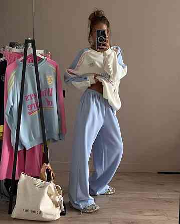 Женский стильный оверсайз костюм двойка: свитшот и брюки в спортивном стиле двухнитка + рибана Голубой Одесса