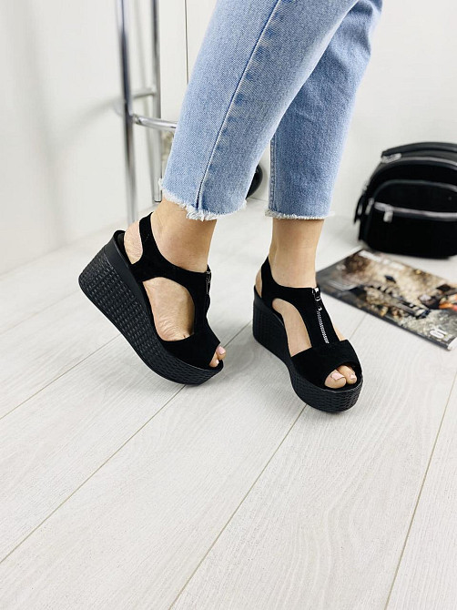 Injers Босоніжки жіночі INJERS 423 чорні (літо, замша натуральна) (970) Коломыя - изображение 1