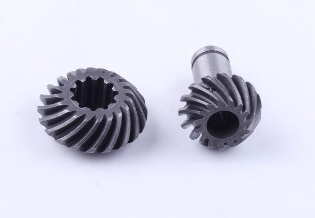 Пара шестеренькова редуктора Z-4 (квадрат), к-т: вал, шестерня для бензокоси Мукачево - фото 2