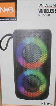 Мощная блютуз колонка с подсветкой и FM радио. Харків