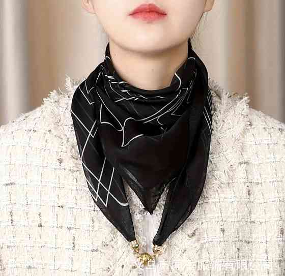Шарф жіночий з магнітною застібкою Чорний Сміла