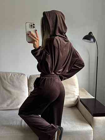 Жіночий стильний повсякденний велюровий костюм велюр плюш Шоколад Одеса