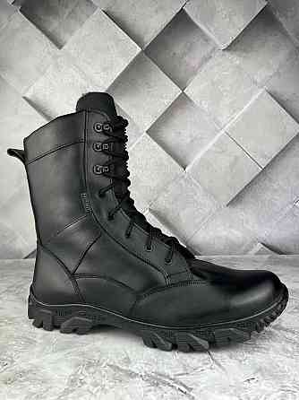 Чоловічі військові берці Тайфун чорного кольору водонепронекні на хутрі прошиті та проклеєні якісні берці WAR Львів