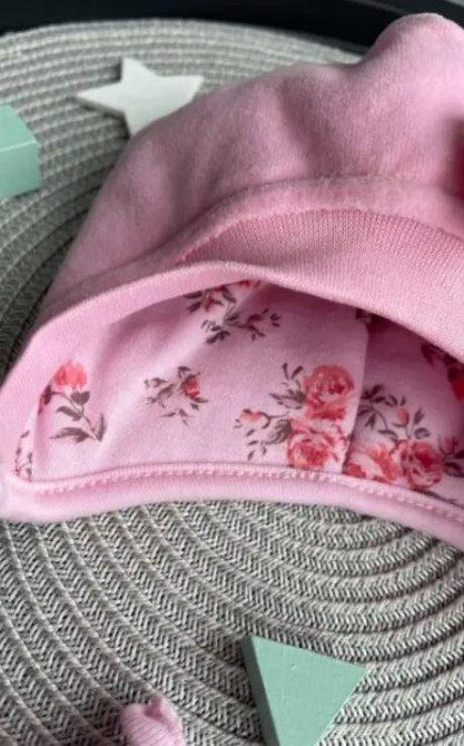 Утеплена весняна шапочка для новонародженої дівчинки Rose 0-3 міс. (35-38 см) Lari Рожевий Кривий Ріг - фото 3
